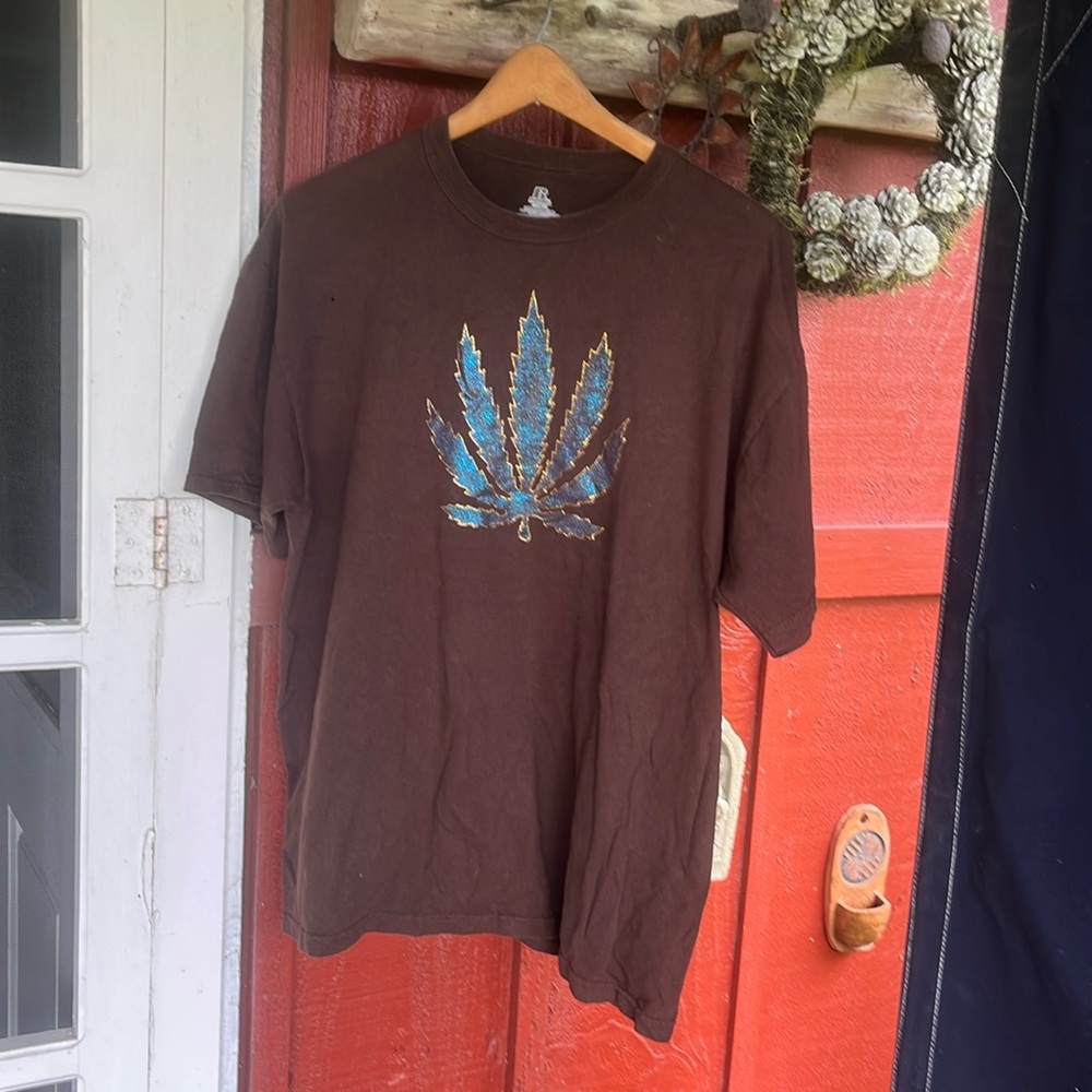 Russell Large Cannabis T shirt